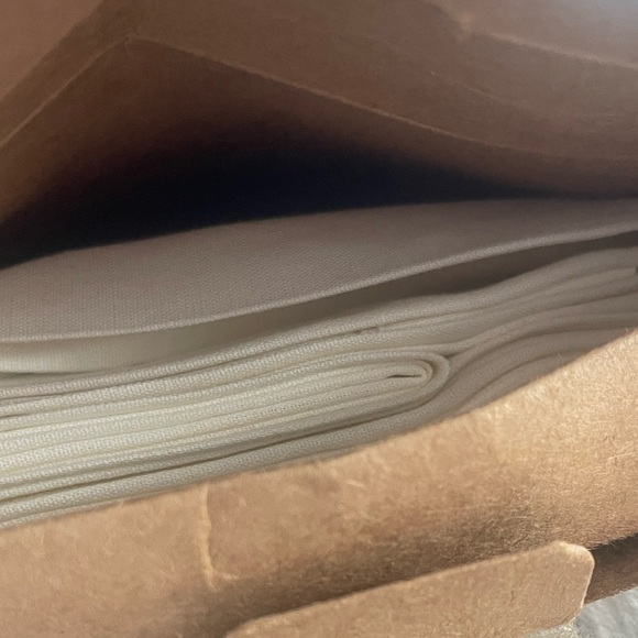 NIB SOLINO HOME Cotton Linen Hemstitch Tablecloth Ivory Farmhouse Minimalist NWT - Picture 8 of 8